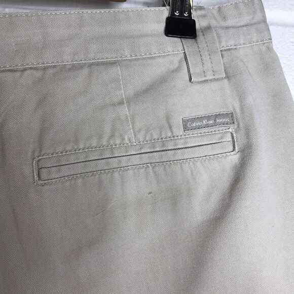 Calvin Klein Jeans Womens Shorts Khaki Beige Chino Flat Front Slash Pocket Sz 14 - Picture 9 of 12